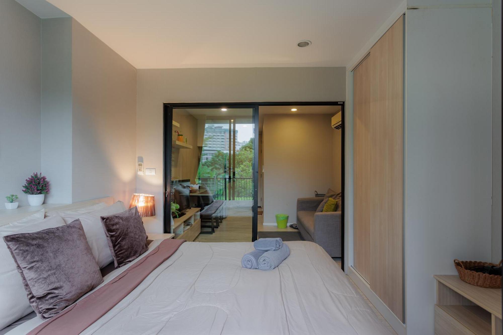 Nimman Soi 5, Chiang Mai Apartamento Exterior foto